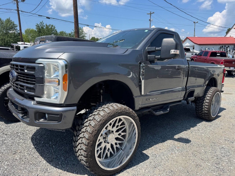 Used 2023 Ford F350 XLT w/ 360-Degree Camera Package image 1
