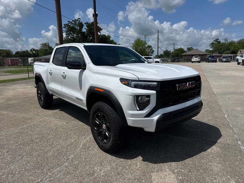 Certified 2024 GMC Canyon Elevation w/ Trailering Package image 1