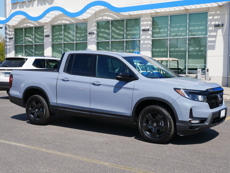 Certified 2025 Honda Ridgeline Black Edition image 1