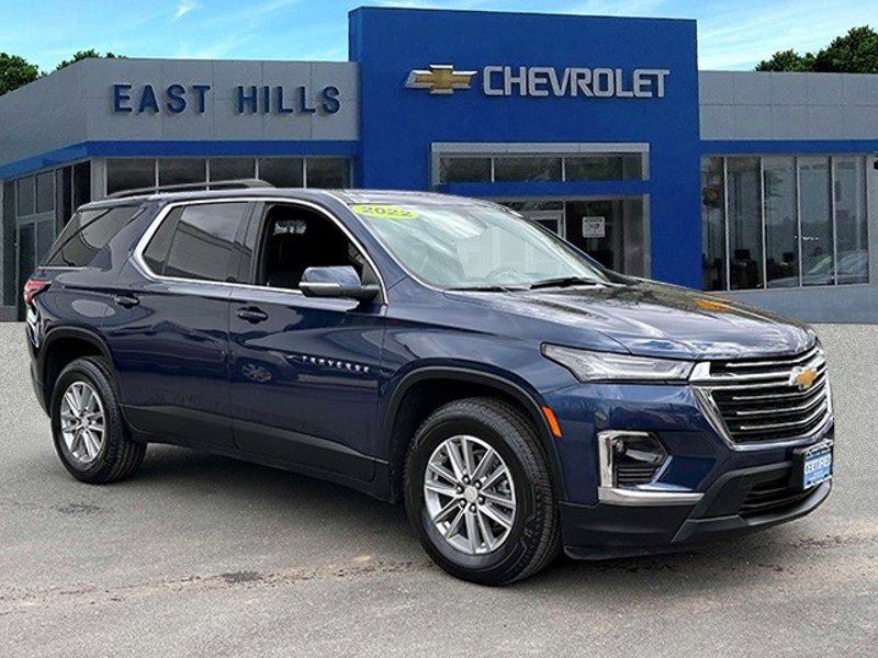 Certified 2022 Chevrolet Traverse LT image 1