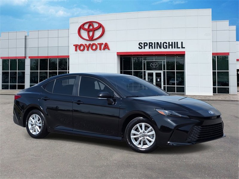 Certified 2025 Toyota Camry LE image 1