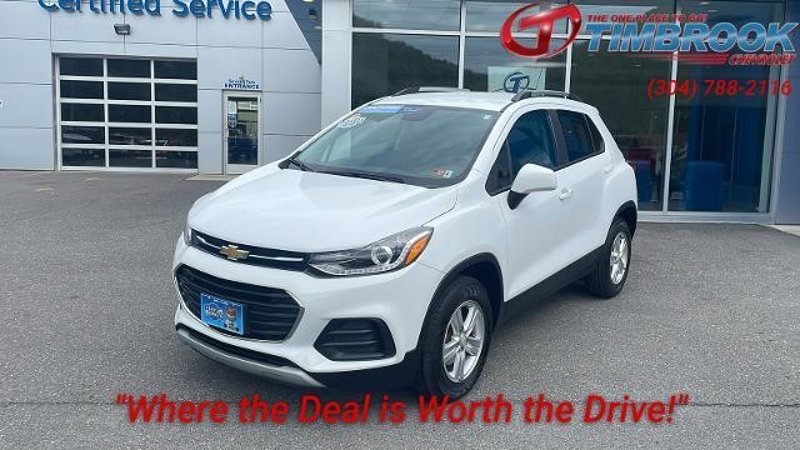 Certified 2022 Chevrolet Trax LT w/ Driver Confidence Package image 1