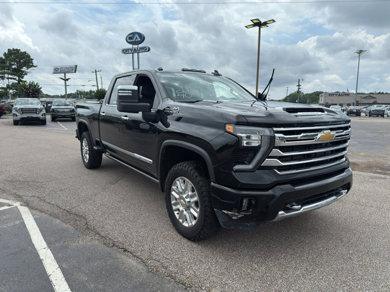 Used 2024 Chevrolet Silverado 2500 High Country w/ High Country Premium Package image 1