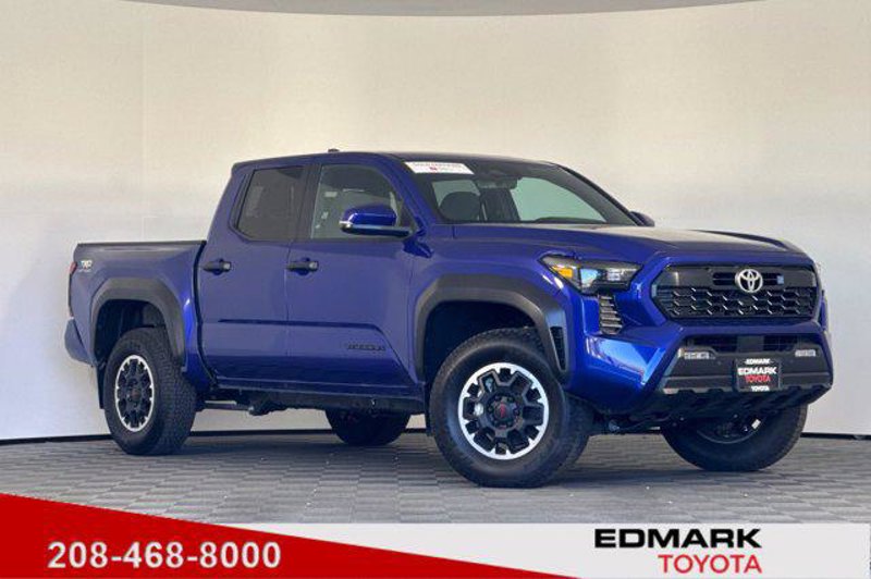 Certified 2024 Toyota Tacoma TRD Off-Road image 1
