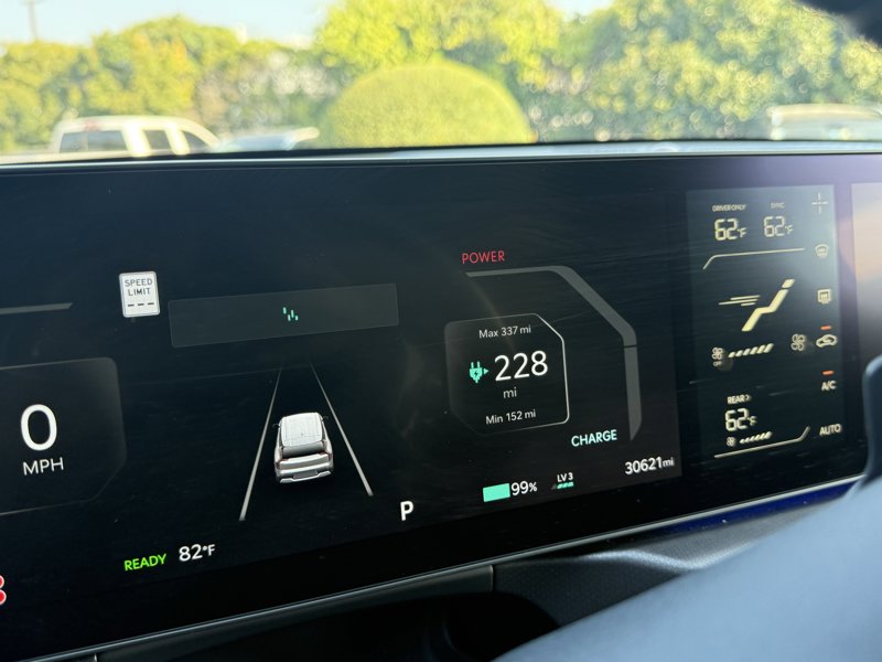Used 2024 Kia EV9 GT-Line image 1
