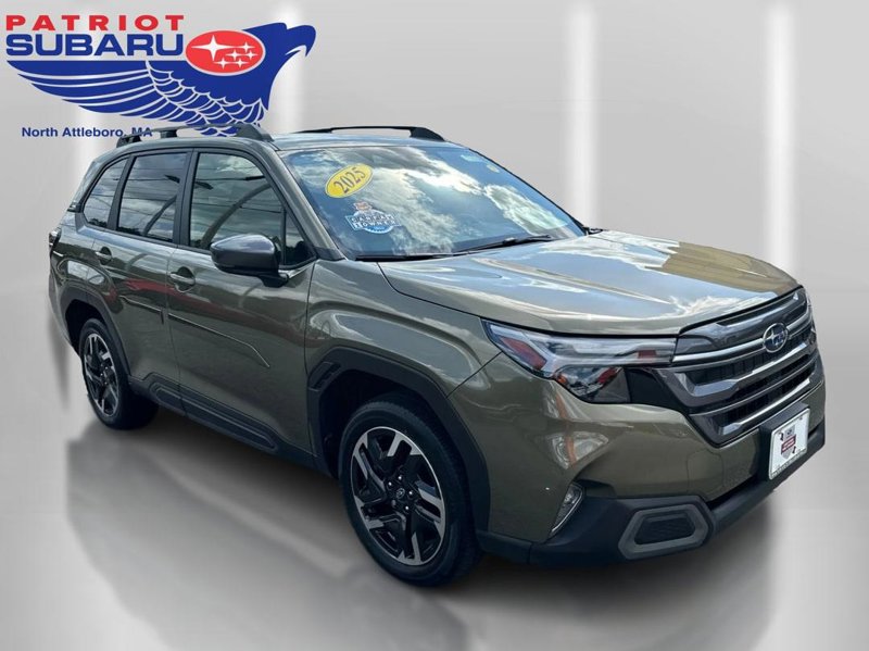 Certified 2025 Subaru Forester Limited image 1