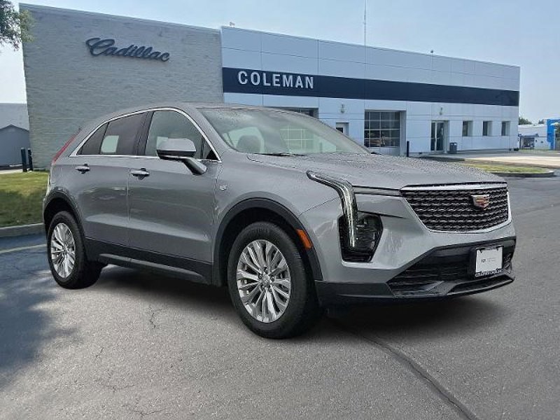 Certified 2024 Cadillac XT4 Luxury w/ Cold Weather Package image 1