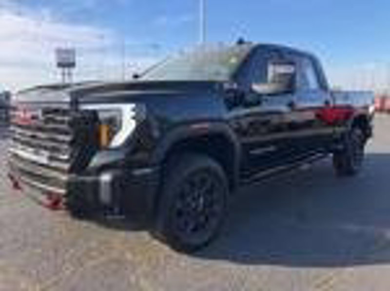 Used 2024 GMC Sierra 2500 AT4 w/ AT4 Preferred Package image 1