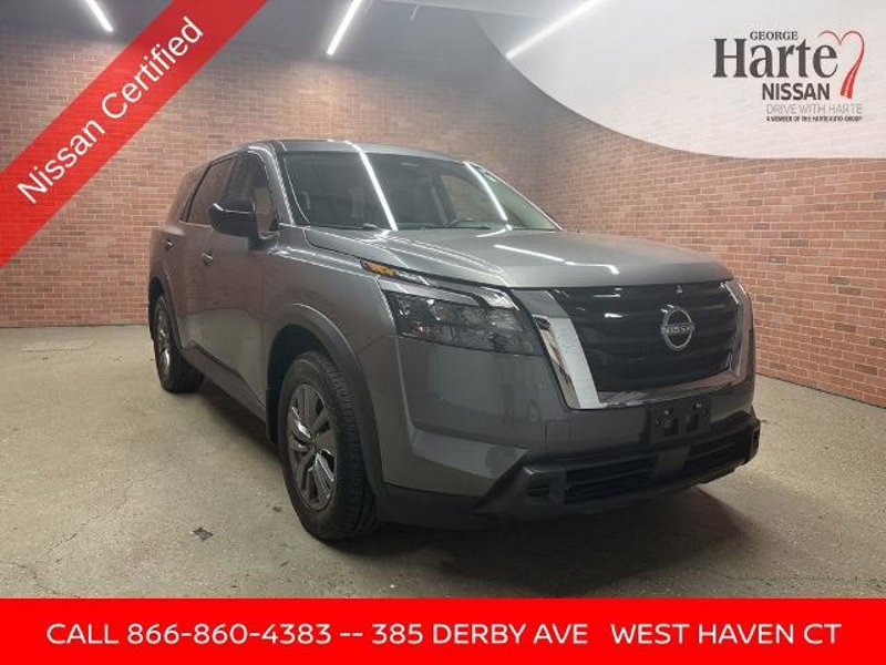 Certified 2024 Nissan Pathfinder S image 1