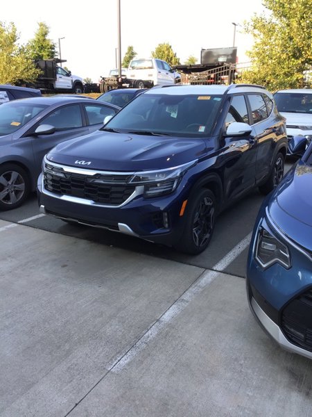 Certified 2024 Kia Seltos SX image 1