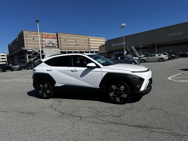 Certified 2024 Hyundai Kona SEL w/ Convenience Package image 1