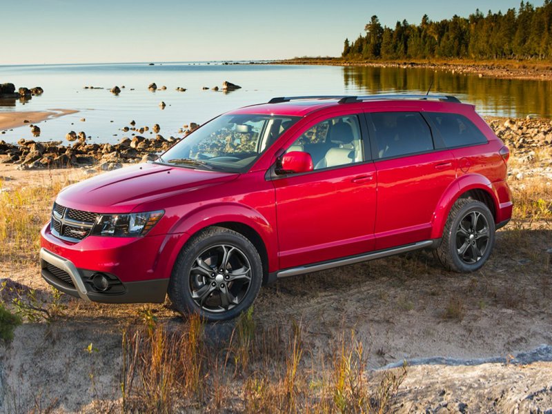 Used 2019 Dodge Journey SE image 1