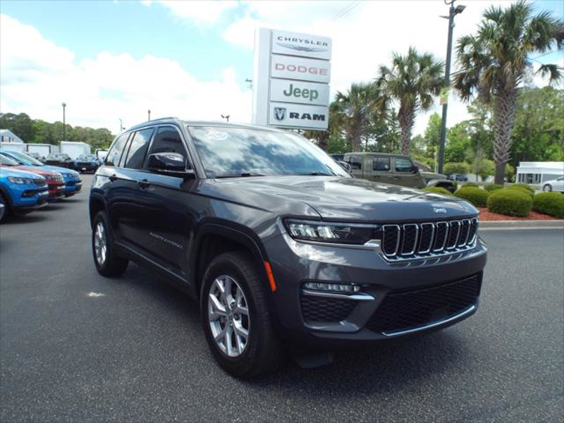 Certified 2022 Jeep Grand Cherokee Limited image 1