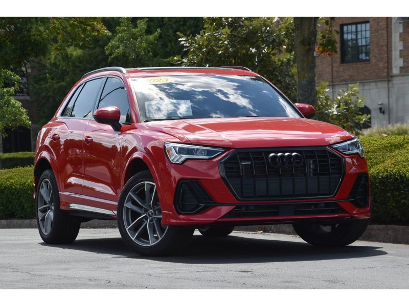 Certified 2023 Audi Q3 2.0T Premium Plus w/ Premium Plus Package image 1