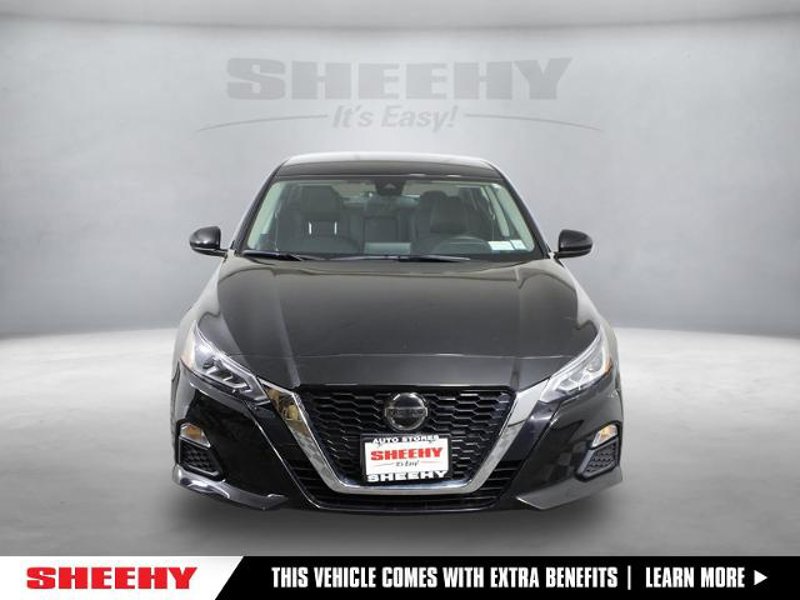 Certified 2022 Nissan Altima 2.5 SV image 1