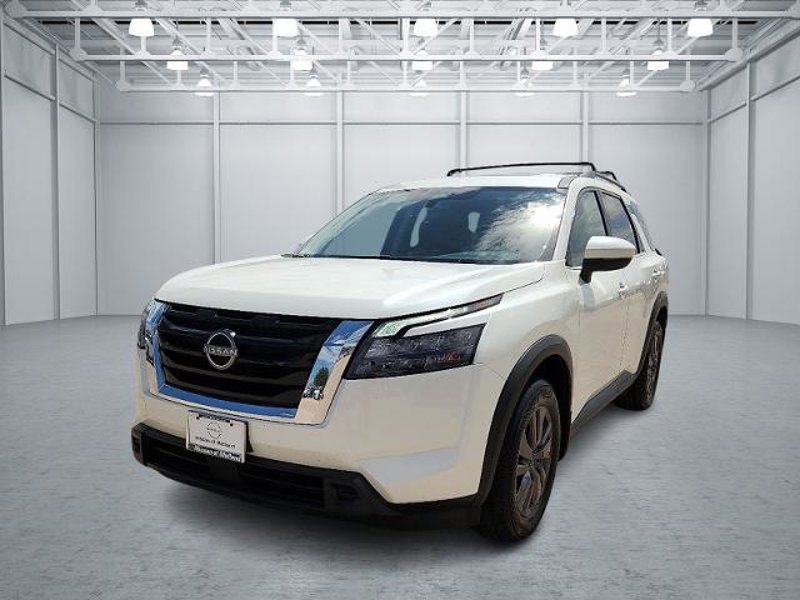 Certified 2024 Nissan Pathfinder SV w/ SV Premium Package image 1