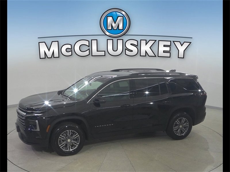 Certified 2025 Chevrolet Traverse LT image 1