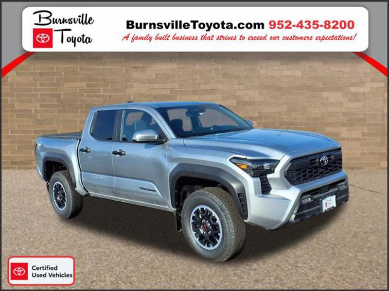 Certified 2024 Toyota Tacoma TRD Off-Road image 1