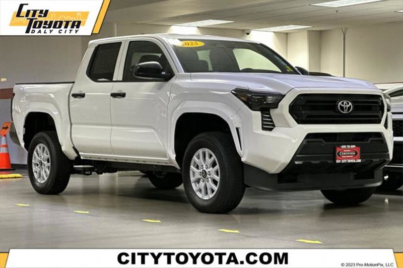 Certified 2025 Toyota Tacoma SR image 1