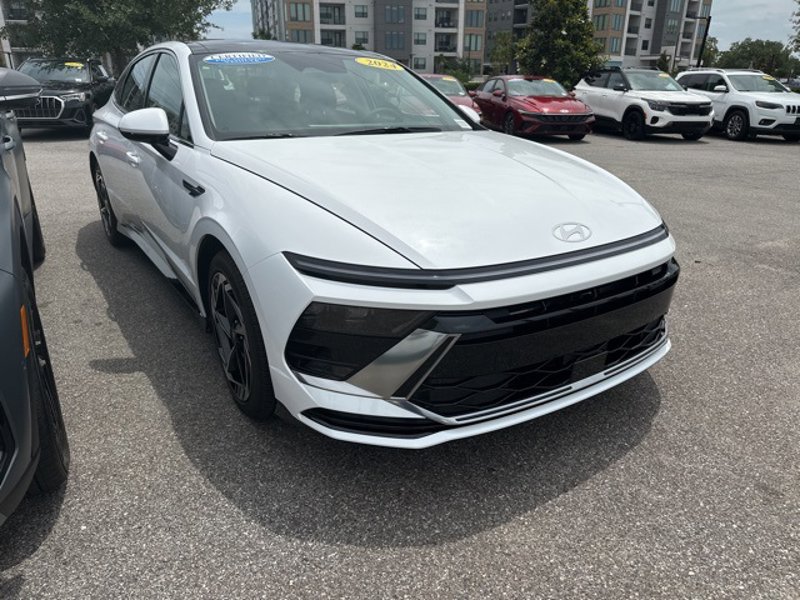 Certified 2024 Hyundai Sonata SEL w/ Convenience Package image 1
