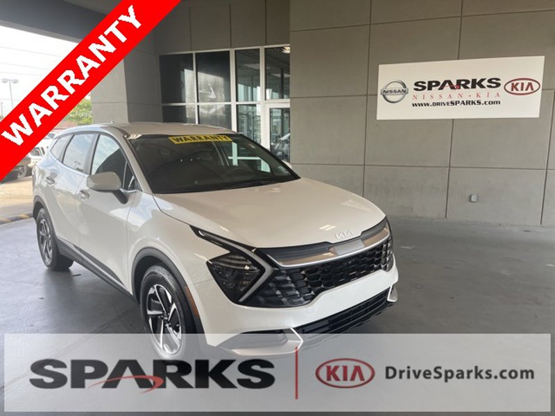 Certified 2024 Kia Sportage LX image 1