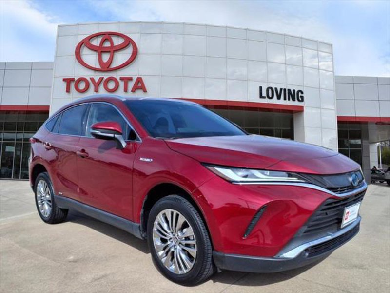 Certified 2021 Toyota Venza XLE image 1