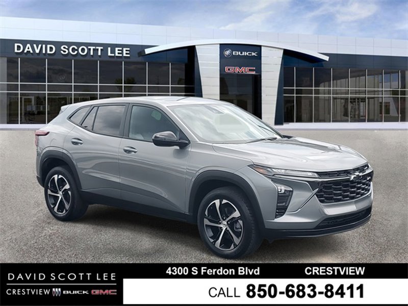 Certified 2025 Chevrolet Trax RS image 1