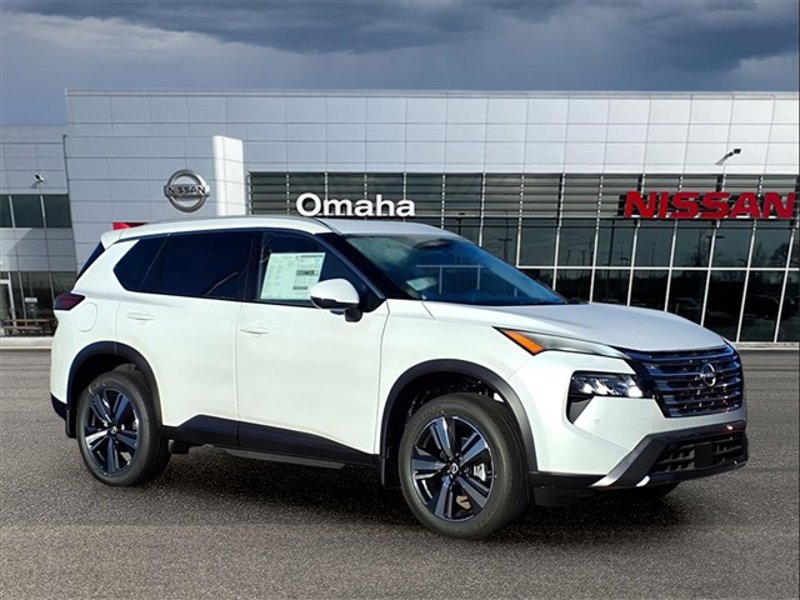 Certified 2025 Nissan Rogue SL image 1