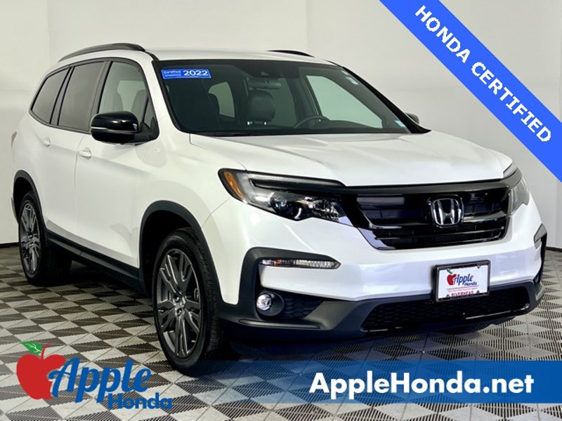 Certified 2022 Honda Pilot Sport image 1