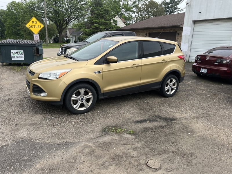 Used 2014 Ford Escape SE image 1