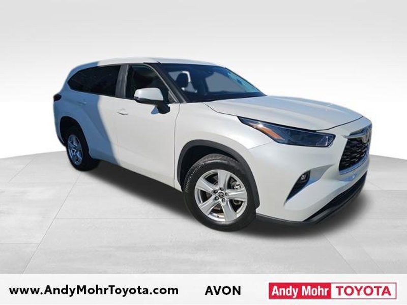 Certified 2023 Toyota Highlander LE image 1