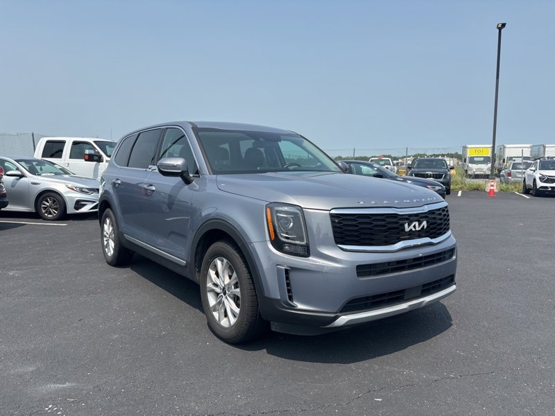 Certified 2022 Kia Telluride LX image 1