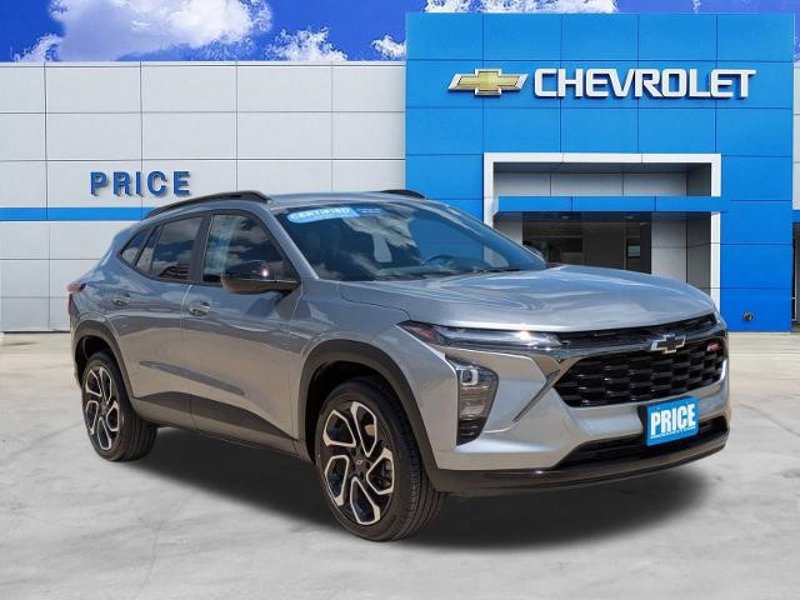 Certified 2024 Chevrolet Trax RS w/ Driver Confidence Package image 1