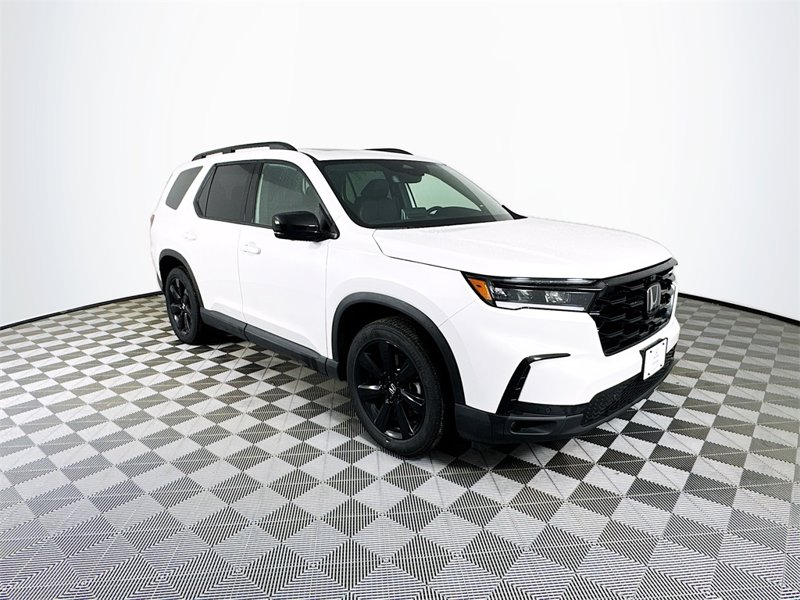 Certified 2025 Honda Pilot Black Edition image 1