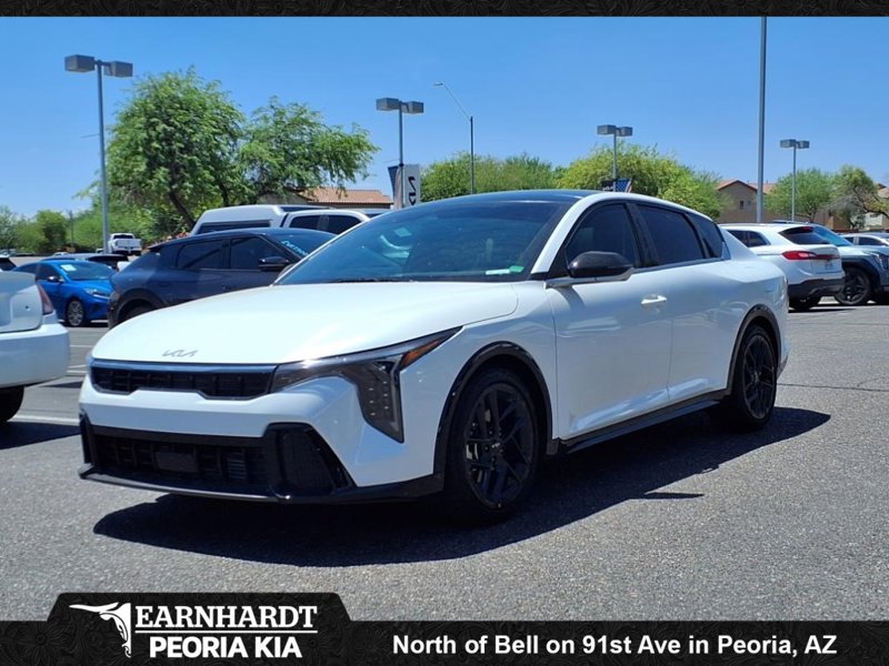 Certified 2025 Kia K4 GT-Line Turbo image 1