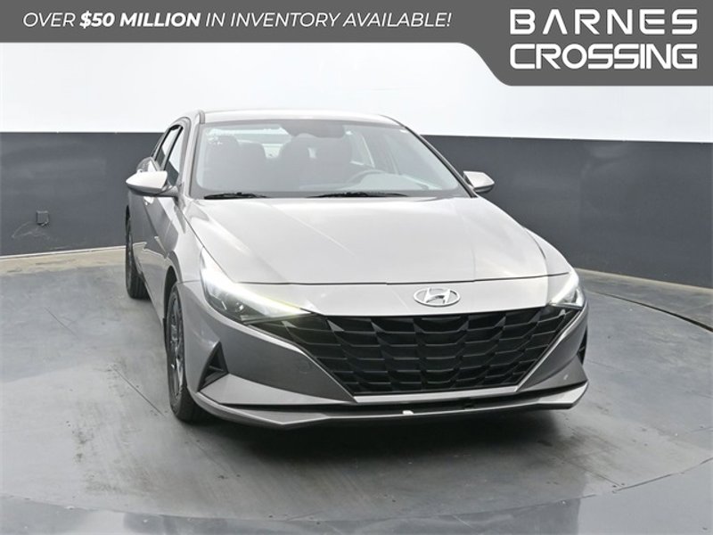 Certified 2023 Hyundai Elantra SEL image 1