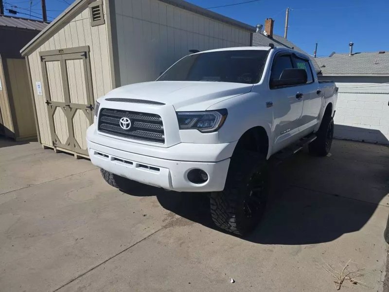 Used 2008 Toyota Tundra 4x4 CrewMax image 1