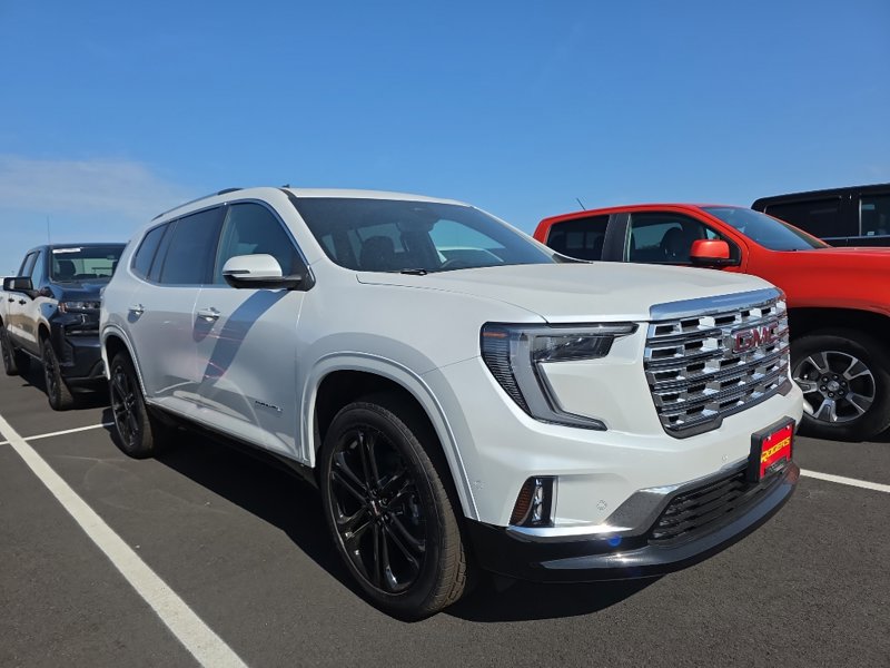 New 2025 GMC Acadia Denali w/ Super Cruise Package image 1