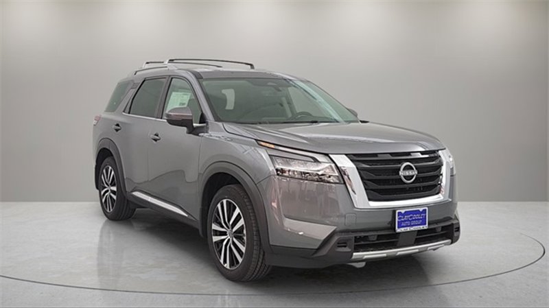 Certified 2024 Nissan Pathfinder Platinum image 1
