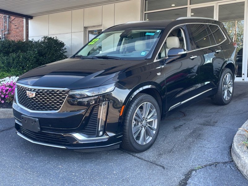Certified 2022 Cadillac XT6 Premium Luxury w/ Technology Package image 1