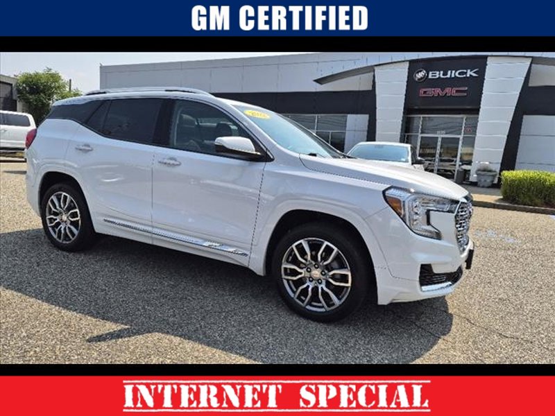 Certified 2022 GMC Terrain Denali image 1