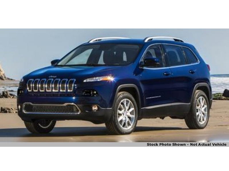 Used 2015 Jeep Cherokee Latitude w/ Cold Weather Group image 1