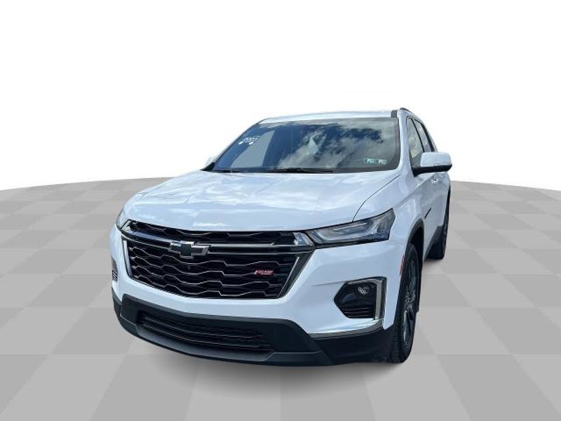 Certified 2023 Chevrolet Traverse RS w/ LPO, Floor Liner Package image 1