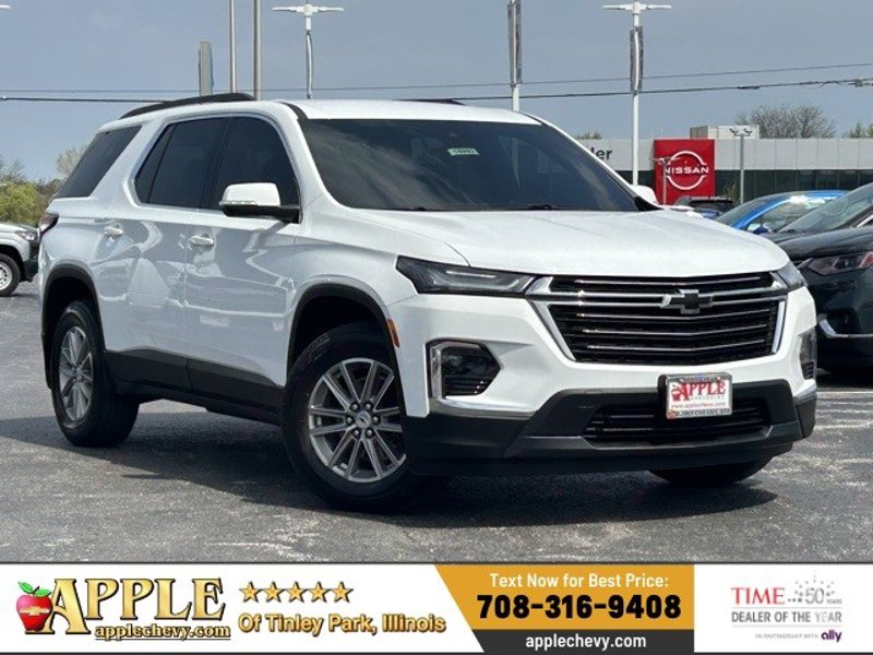 Certified 2022 Chevrolet Traverse LT image 1