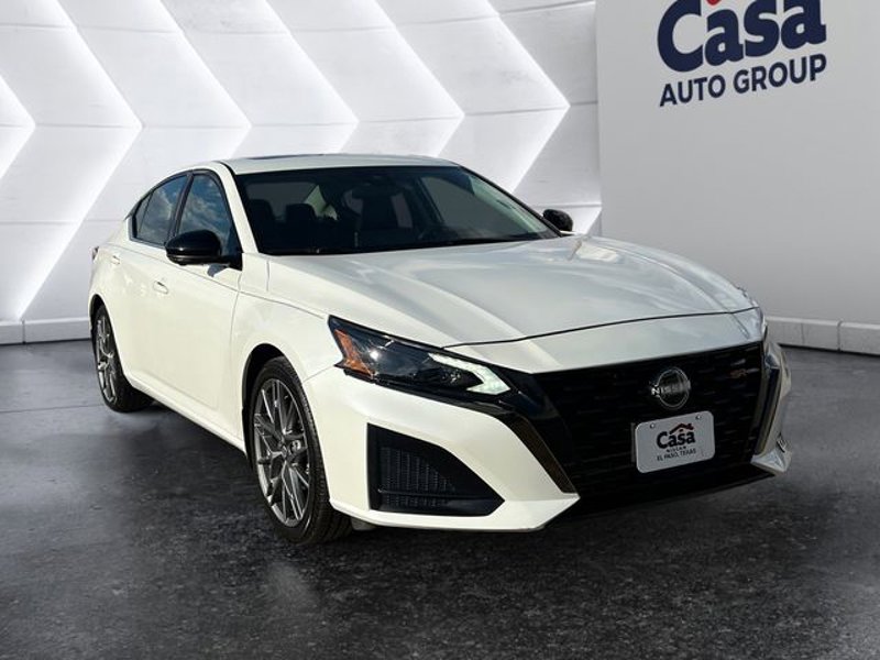 Certified 2024 Nissan Altima 2.0 SR image 1