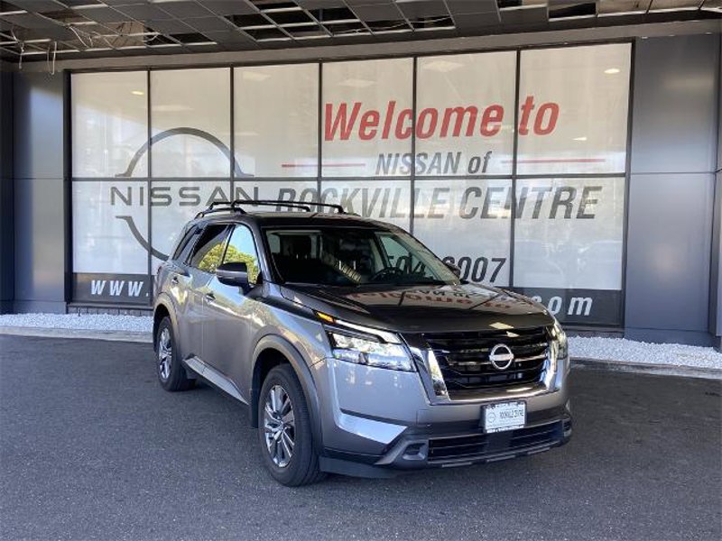 Certified 2024 Nissan Pathfinder SV image 1