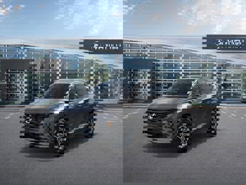 Certified 2025 Hyundai Tucson SE image 1