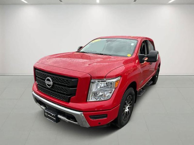 Certified 2024 Nissan Titan SV w/ SV Convenience Package image 1