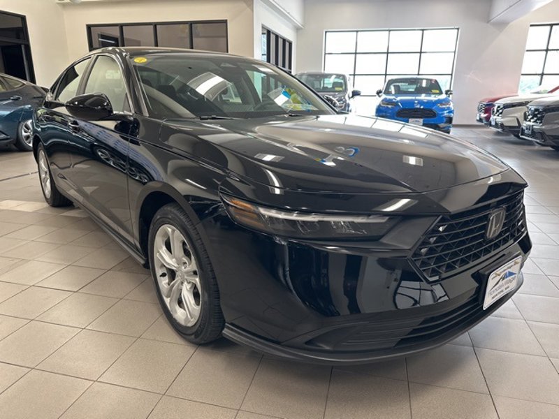 Certified 2023 Honda Accord LX image 1