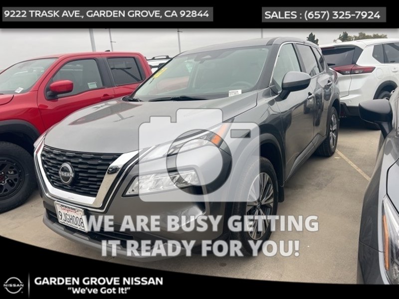 Certified 2023 Nissan Rogue SV image 1